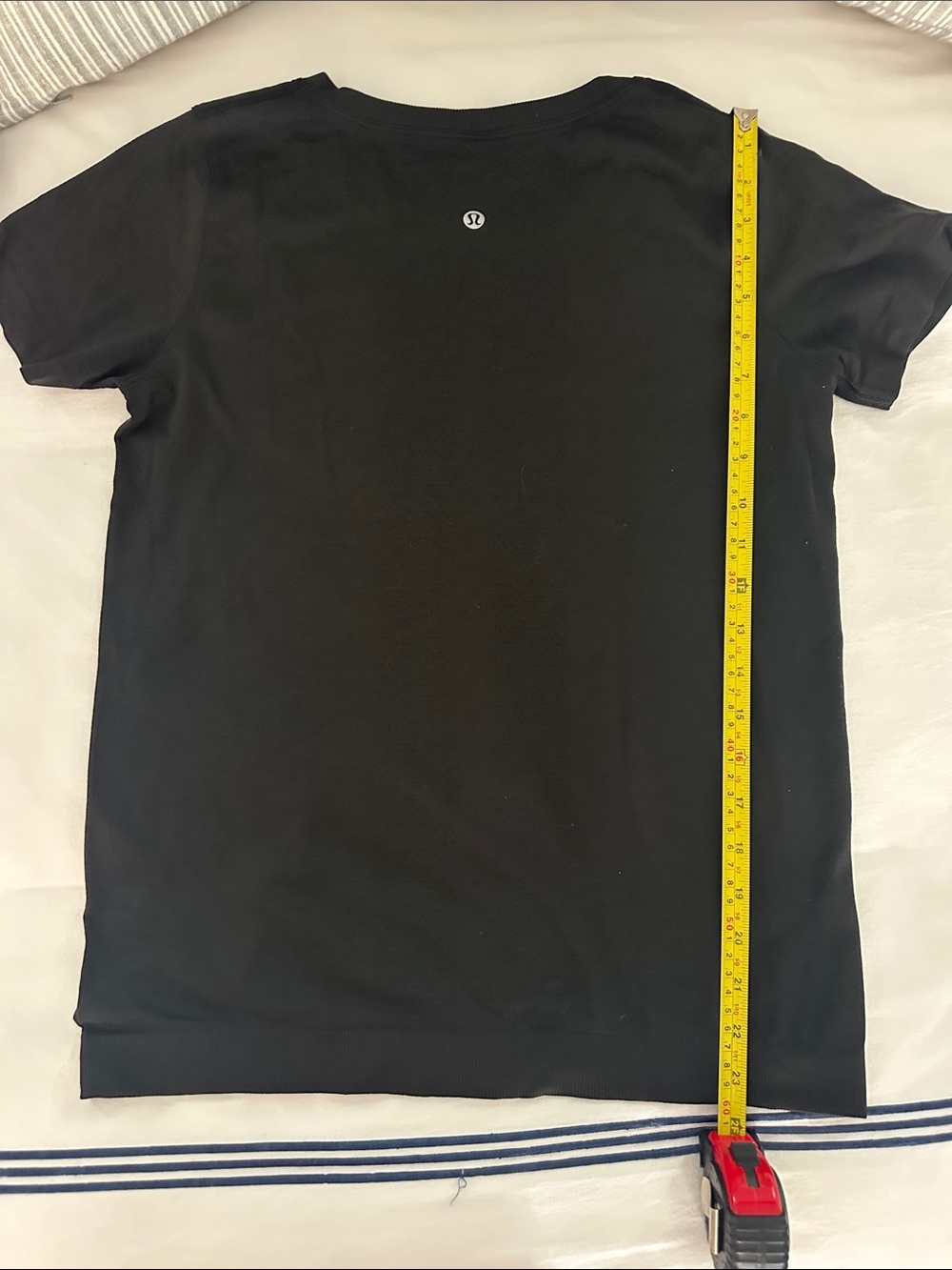 lululemon athletica Black Short Sleeve Crew Tee - Picture 5 of 8